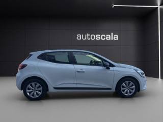 RENAULT Clio usata, con Autoradio