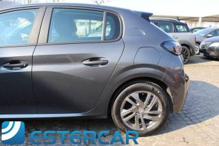 PEUGEOT 208 usata, con USB
