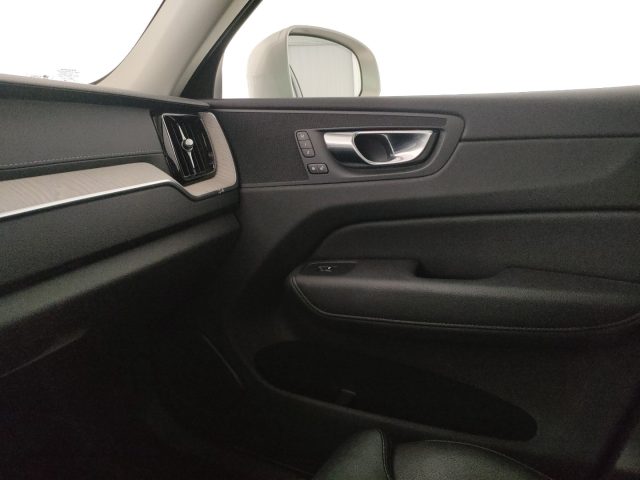 VOLVO XC60 usata, con USB