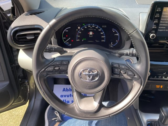 TOYOTA Yaris Cross usata, con Controllo automatico clima