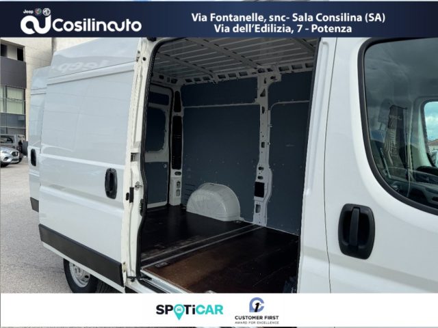 PEUGEOT Boxer usata, con Bracciolo