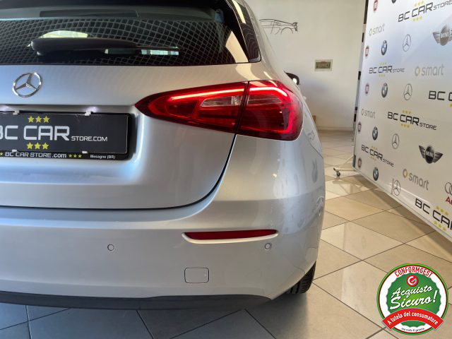 MERCEDES-BENZ A 180 usata, con Frenata d