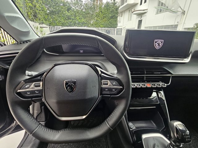 PEUGEOT 208 usata, con USB