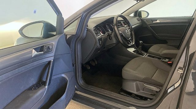 VOLKSWAGEN Golf usata, con Alzacristalli elettrici