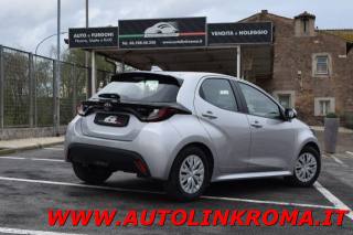 TOYOTA Yaris usata, con Autoradio