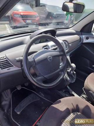LANCIA Ypsilon usata, con Servosterzo