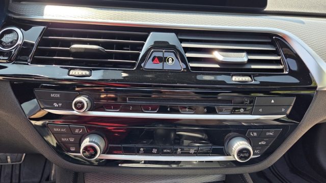 BMW 520 usata, con Volante multifunzione