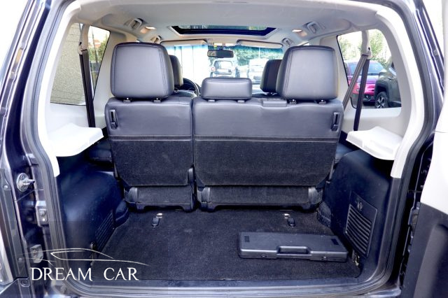 MITSUBISHI Pajero usata, con Regolazione elettrica sedili