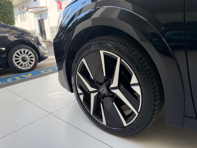 PEUGEOT 208 usata, con Luci diurne