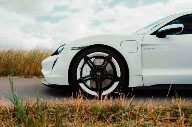 PORSCHE Taycan usata, con Controllo trazione