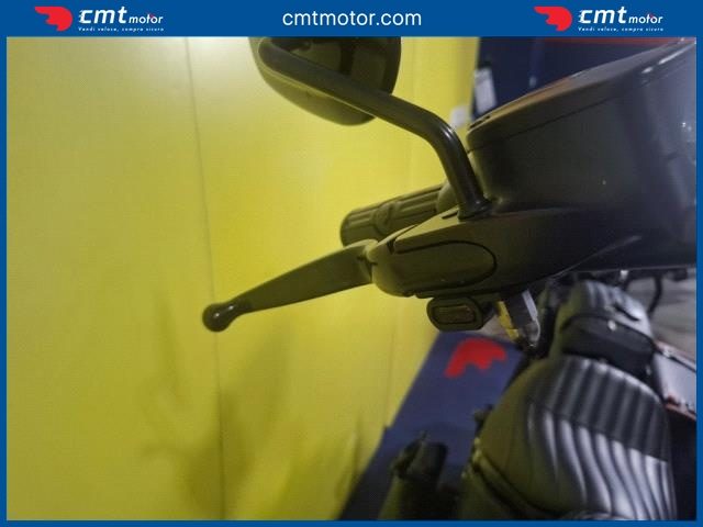 HARLEY-DAVIDSON Softail usata 9