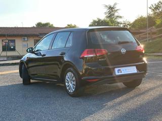 VOLKSWAGEN Golf usata, con Autoradio