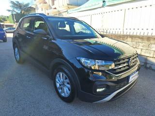 VOLKSWAGEN T-Cross usata, con USB