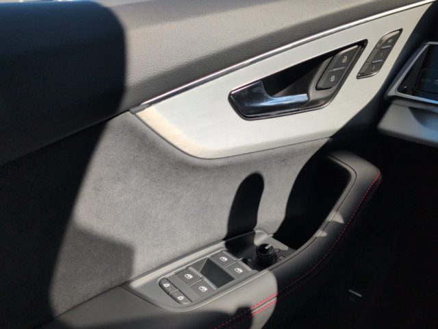 AUDI Q8 usata, con USB