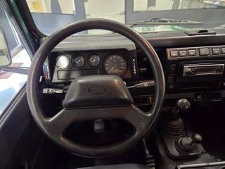LAND ROVER Defender usata 24