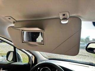 PEUGEOT 5008 usata, con Volante in pelle