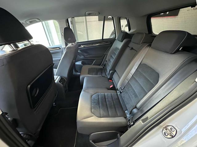 VOLKSWAGEN Golf Sportsvan usata, con Fendinebbia