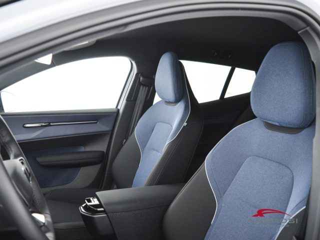 VOLVO EX30 usata 8