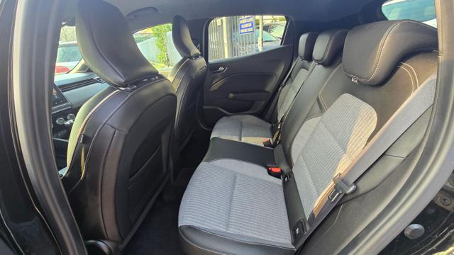 RENAULT Clio usata, con Sedili sportivi