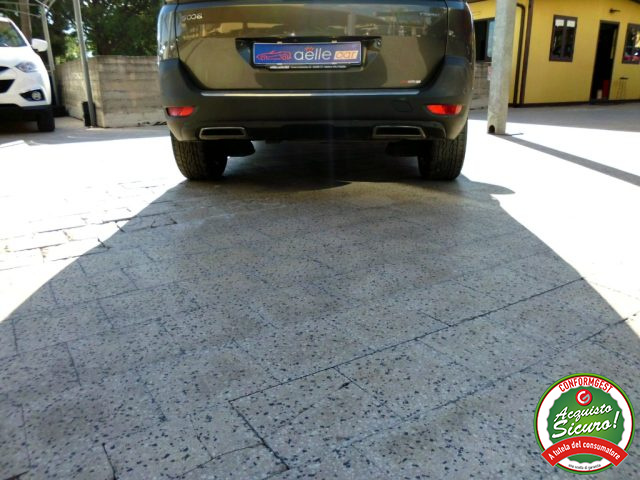 PEUGEOT 5008 usata, con Airbag testa