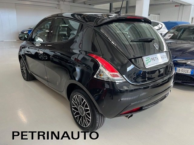 LANCIA Ypsilon usata, con Chiusura centralizzata