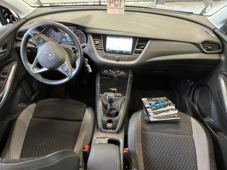 OPEL Grandland X usata, con Park Distance Control