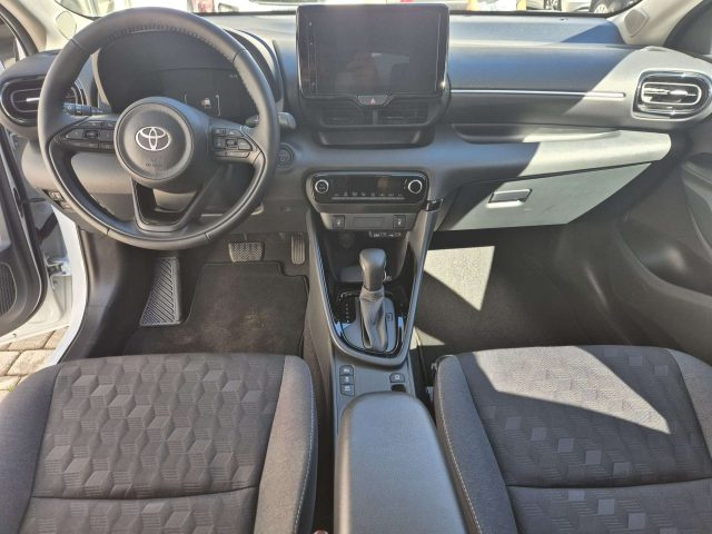 TOYOTA Yaris usata, con Controllo automatico clima