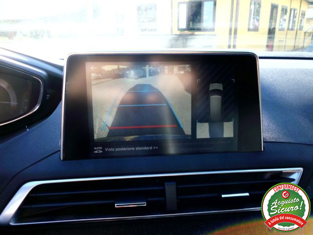 PEUGEOT 5008 usata, con Luci diurne LED
