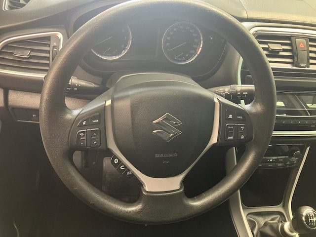SUZUKI S-Cross usata, con Servosterzo