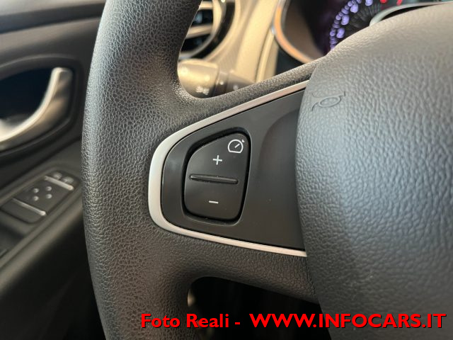 RENAULT Clio usata, con Autoradio digitale