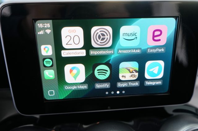 MERCEDES-BENZ GLC 250 usata, con Park Distance Control