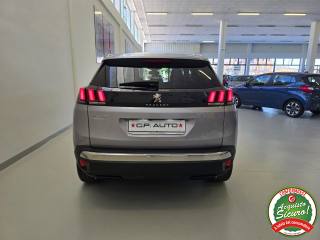 PEUGEOT 3008 usata, con Autoradio