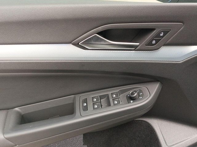 VOLKSWAGEN Golf usata, con Park Distance Control