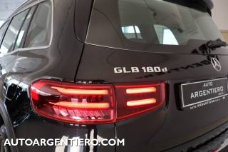MERCEDES-BENZ GLB 180 usata, con Chiamata automatica per emergenze