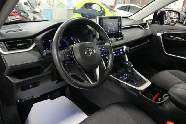 TOYOTA RAV 4 usata, con Cerchi in lega