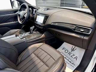 MASERATI Levante usata, con Fendinebbia