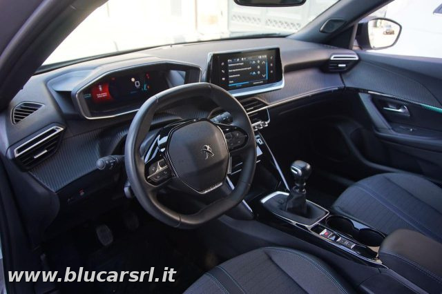 PEUGEOT 2008 usata, con Cerchi in lega