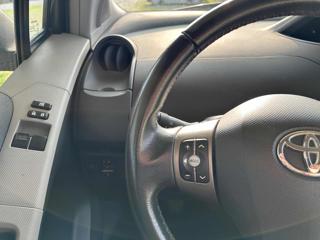 TOYOTA Yaris usata, con Pneumatici quattro stagioni