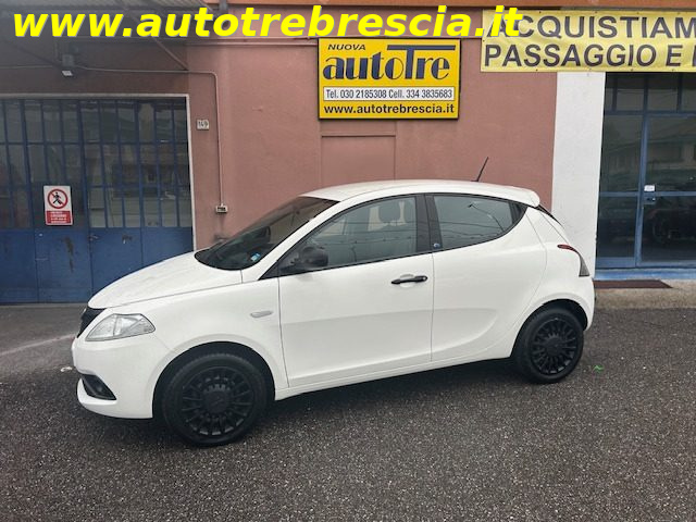 LANCIA Ypsilon usata, con Airbag