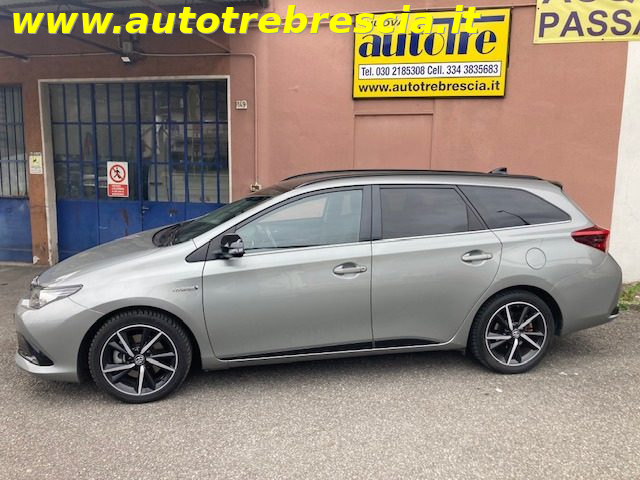 TOYOTA Auris Touring Sports usata, con Airbag laterali