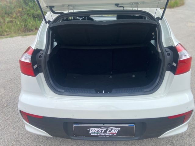 KIA Rio usata, con Volante multifunzione
