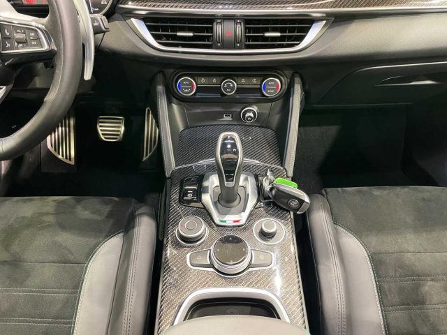 ALFA ROMEO Stelvio usata, con Specchietti laterali elettrici