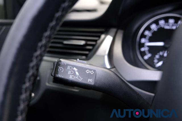 SKODA Rapid usata, con Bluetooth
