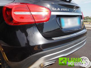 MERCEDES-BENZ GLA 200 usata 30