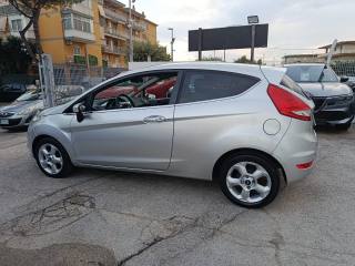 FORD Fiesta usata, con Controllo automatico clima