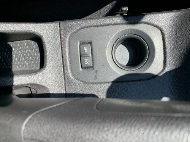 DACIA Duster usata, con USB