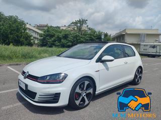 VOLKSWAGEN Golf GTI 2.0 TSI DSG 220cv 3p. BlueMotion Technology