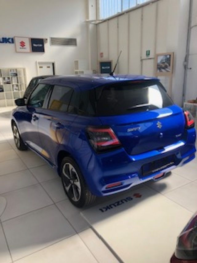 SUZUKI Swift usata, con Autoradio