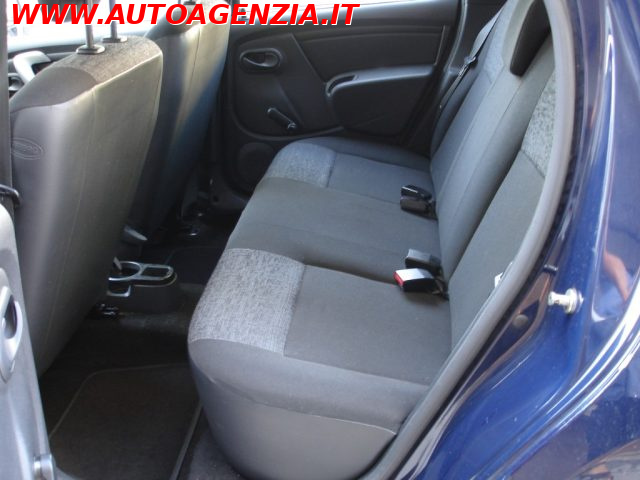 DACIA Duster usata 8