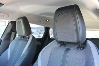 PEUGEOT 308 usata, con USB